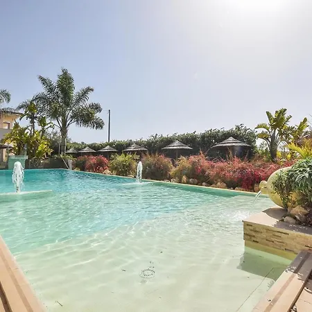 Lovely In With Kitchen Holiday home *